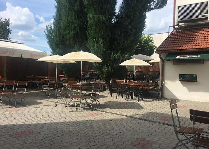Apartman 3, Suvorovova 158
